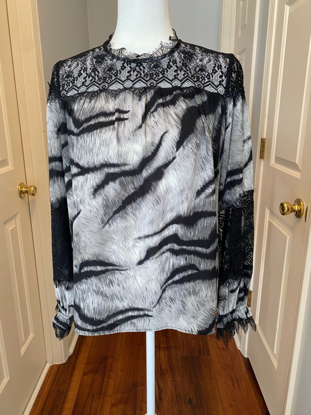 White House Black Market Black & White Zebra Lace Yoke Blouse
